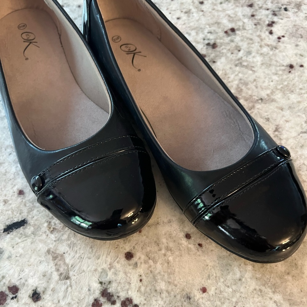 Black flats